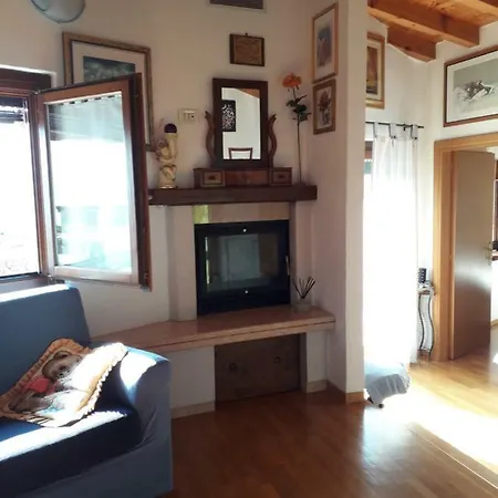 Mansarda Villavetro Apartmán