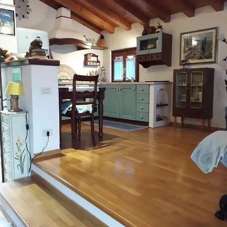 Mansarda Villavetro Apartmán
